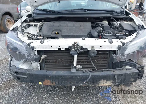 2018 Toyota Corolla Le from USA, damaged, VIN 5YFBURHE7JP840916